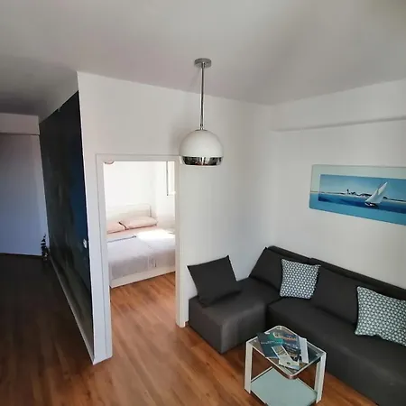 Lana Novi Vinodolski