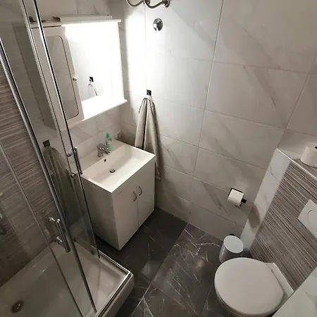 Lana * Novi Vinodolski