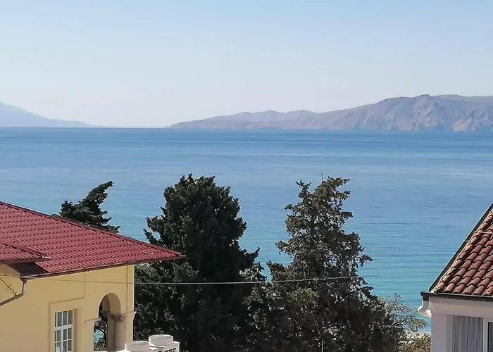 Lana شقة